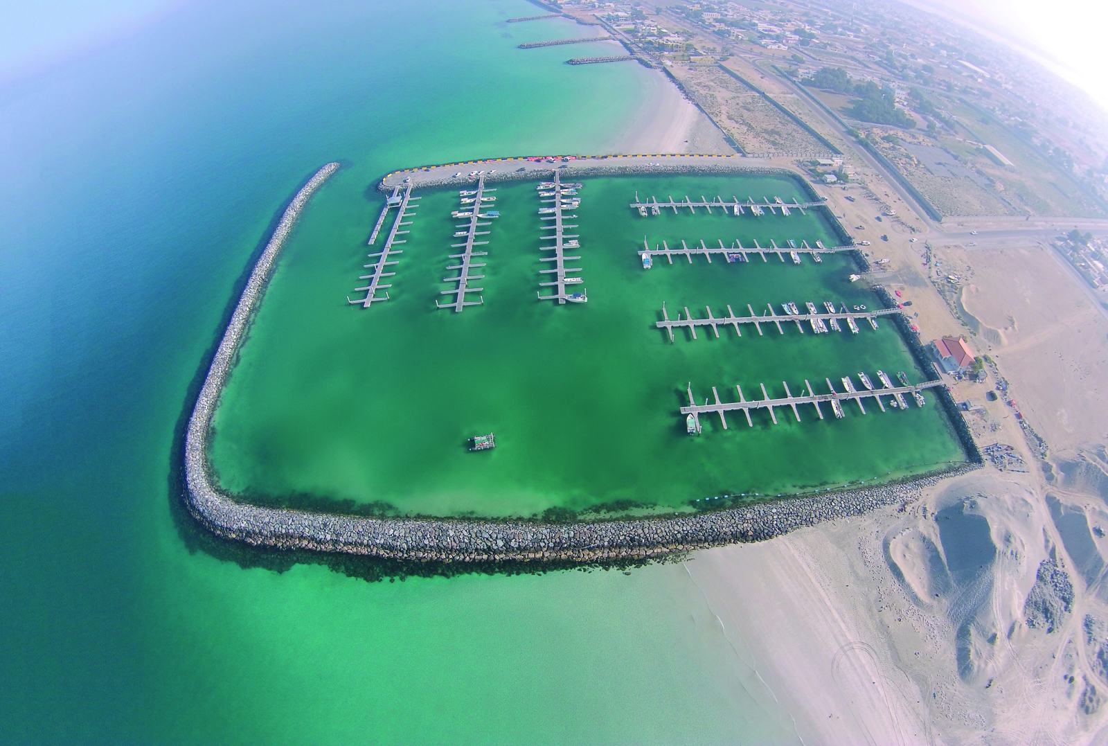 Marinas & docks